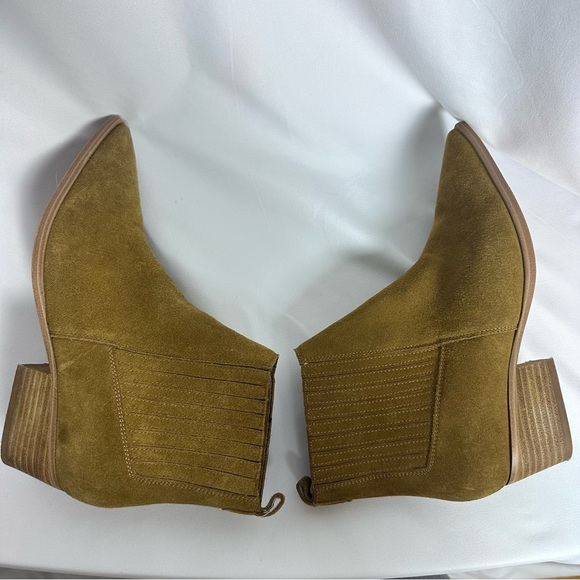 Marc Fisher Yarita Brown Suede Pointy Toe
Pull On Ankle Booties sz 7.5 Chelsea - Picture 11 of 11